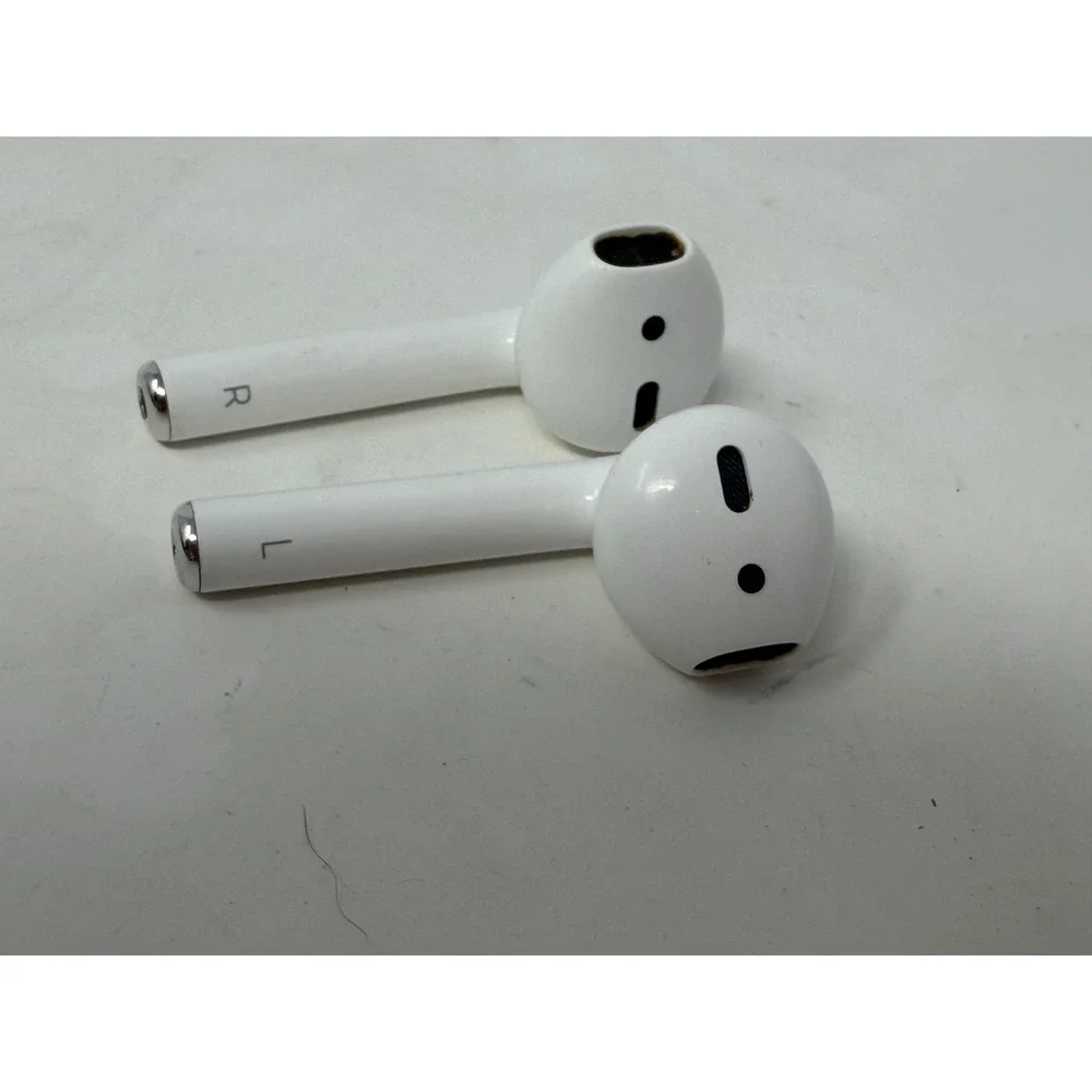 Apple AirPods 2nd Gen A2031 A1602 White with Baseball Stitching Silicone Case. E